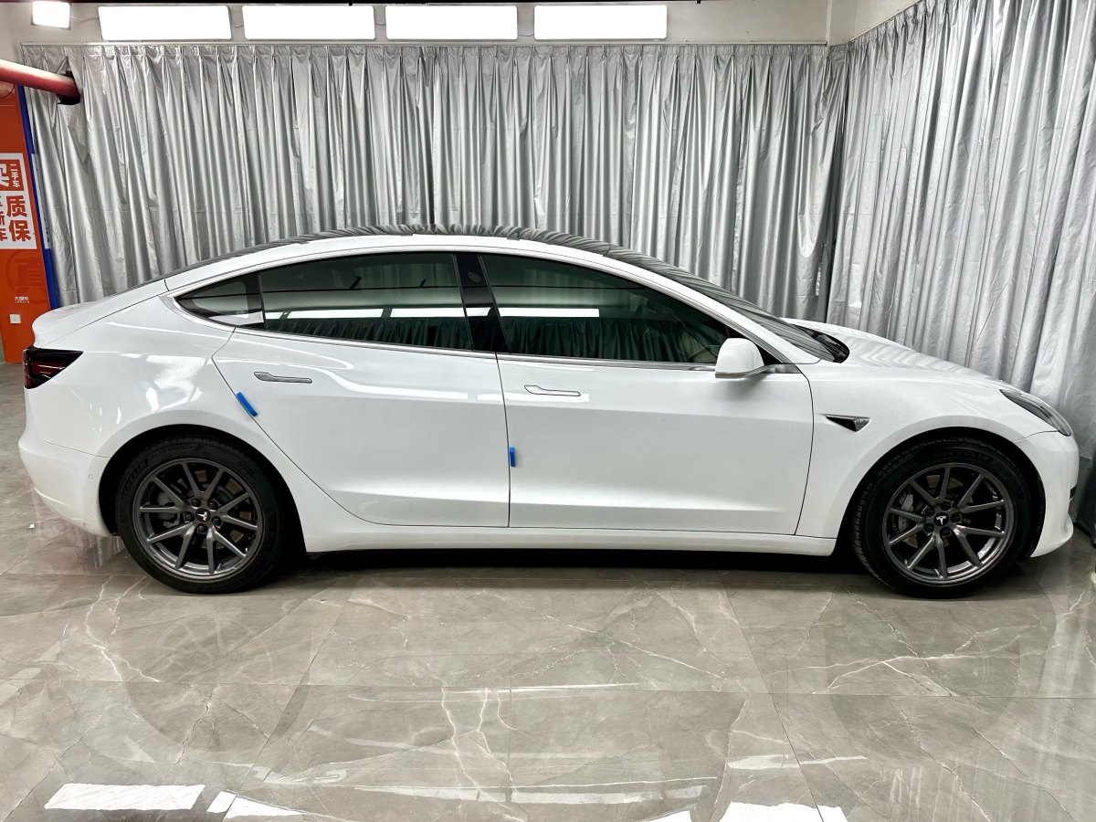 2021年2月特斯拉 Model 3  2019款 標(biāo)準(zhǔn)續(xù)航后驅(qū)升級(jí)版