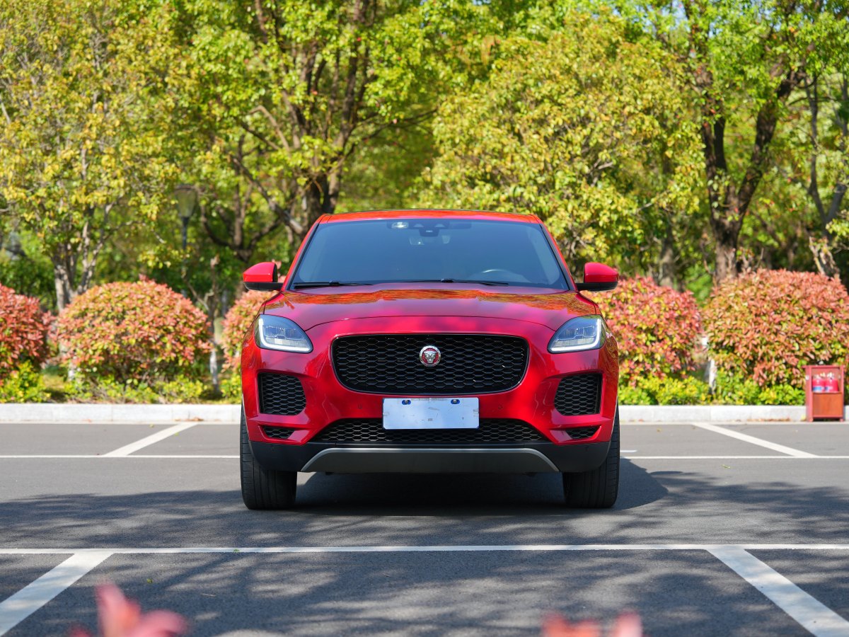 捷豹 E-PACE  2018款 P200 首發(fā)限量版圖片