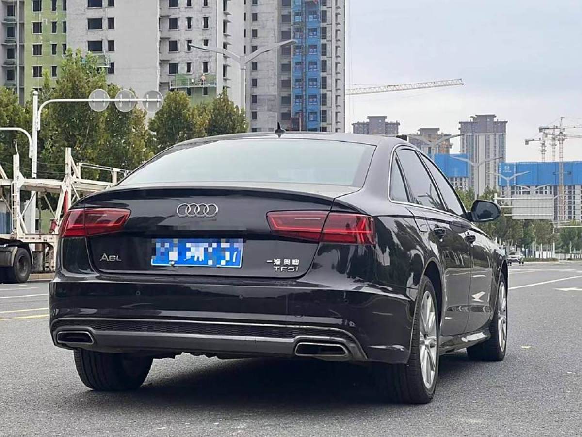 奧迪 奧迪A4L  2018款 30周年年型 30 TFSI 進(jìn)取型圖片