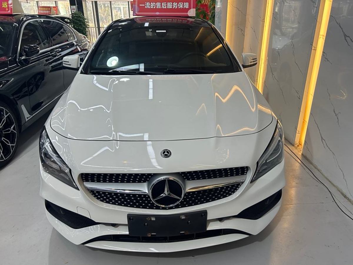 奔馳 奔馳CLA級(jí)  2018款 CLA 200 時(shí)尚型圖片