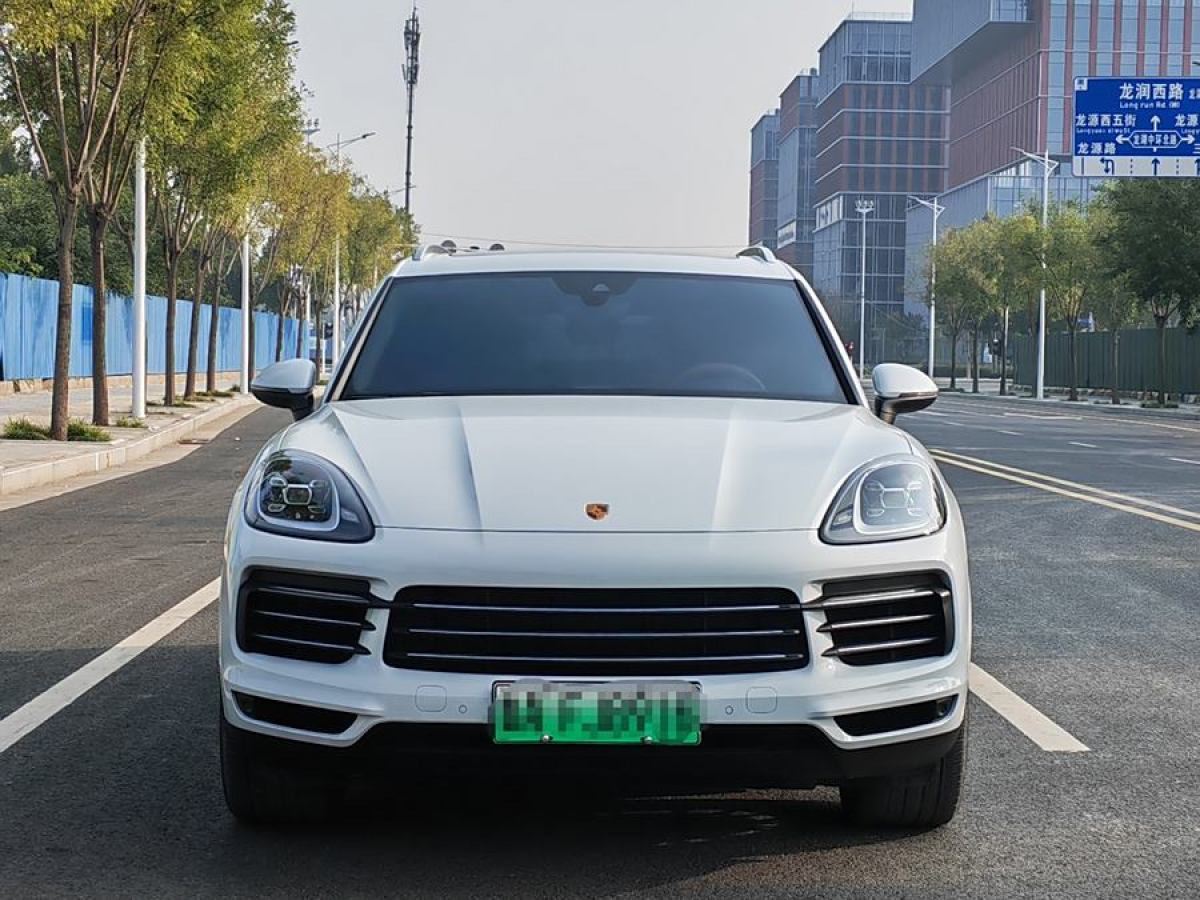 保時(shí)捷 Cayenne新能源  2022款 Cayenne E-Hybrid 2.0T 鉑金版圖片