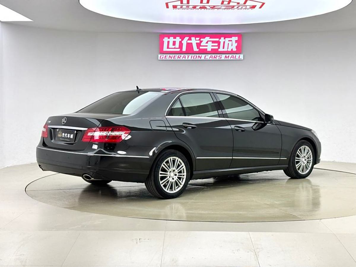 奔馳 奔馳E級  2009款 E 300 優(yōu)雅型圖片