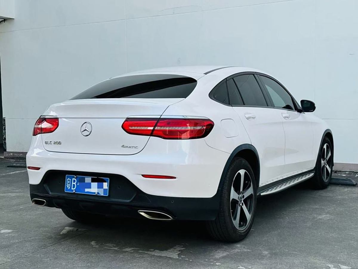 奔馳 奔馳GLC  2022款 改款 GLC 300 4MATIC 轎跑SUV圖片