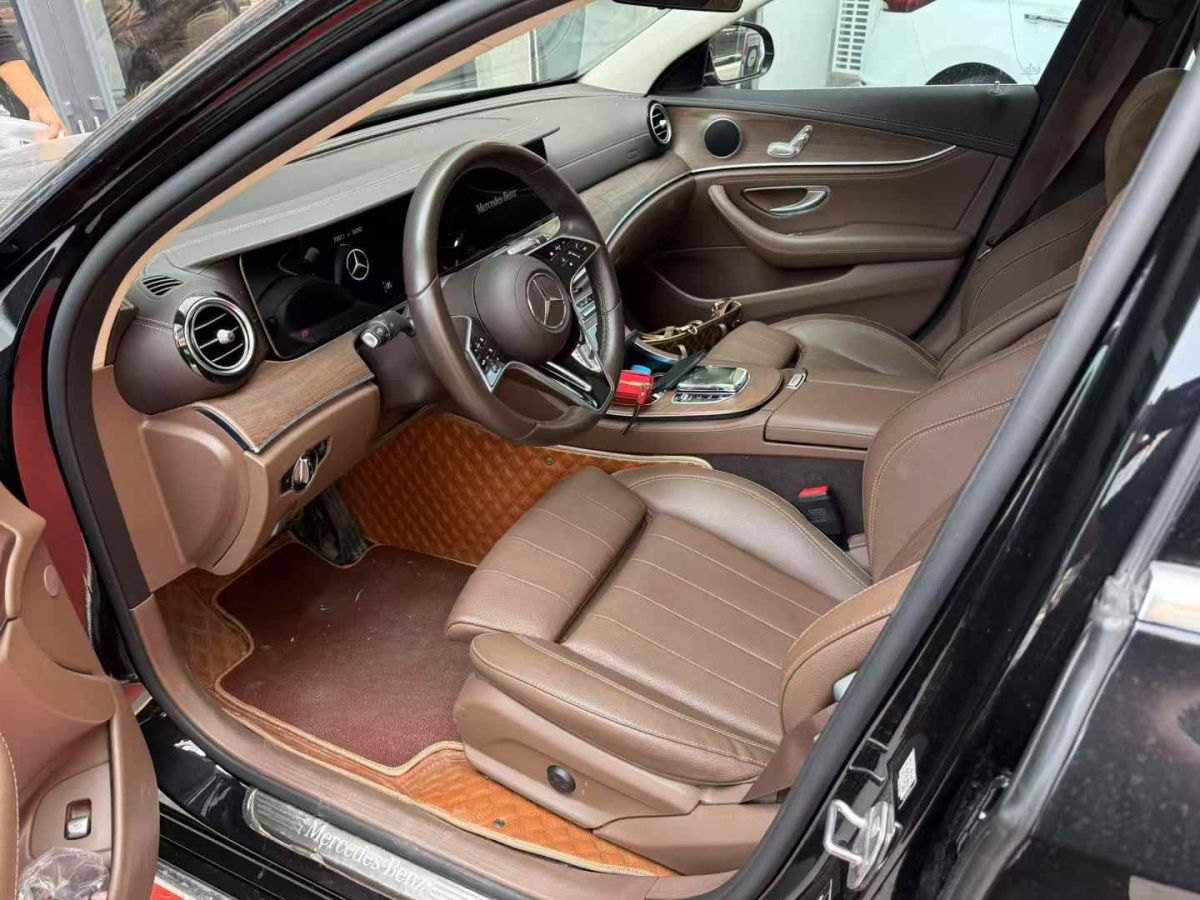 奔馳 奔馳E級  2023款 E 300 L 豪華型圖片