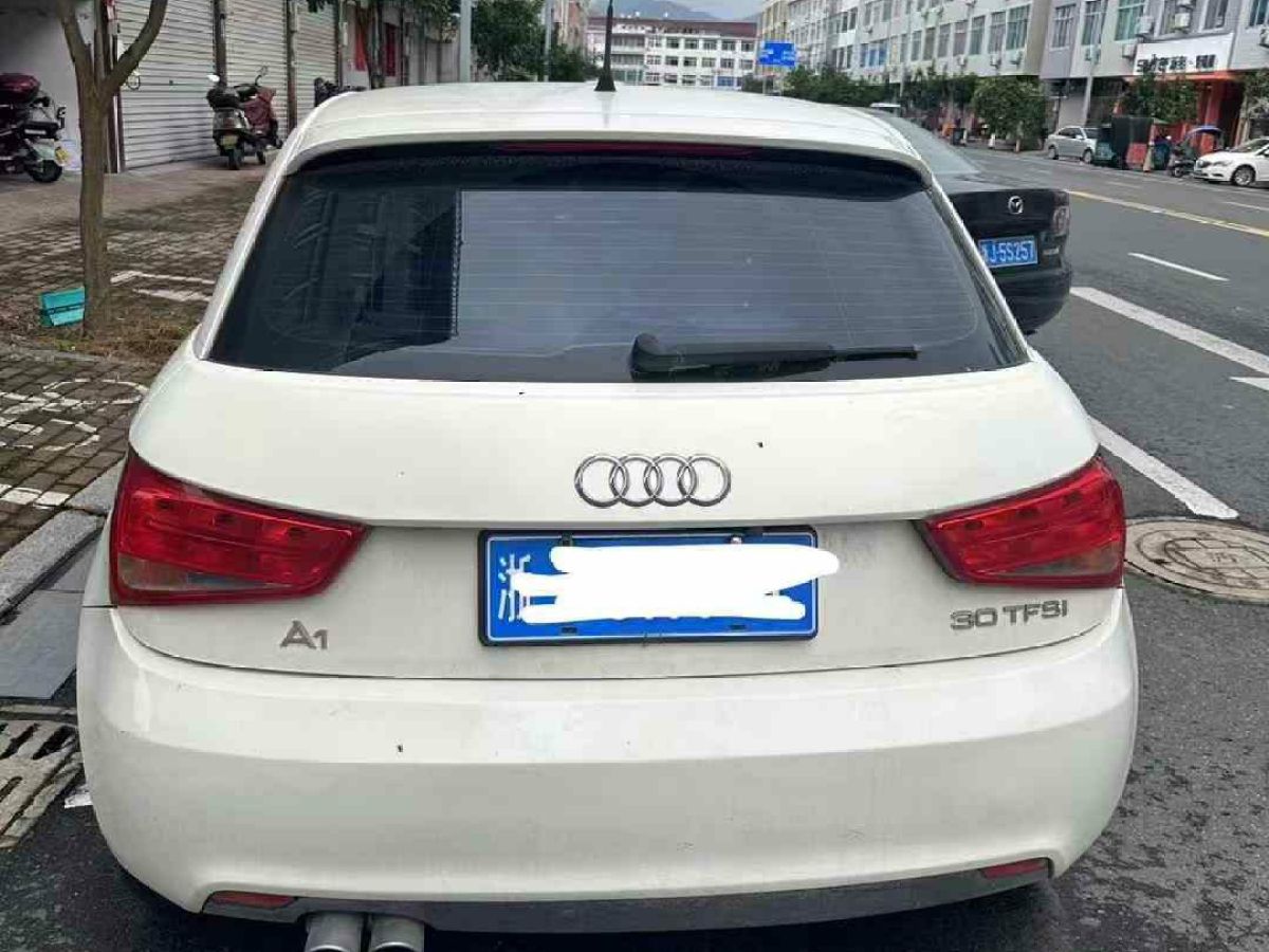 奧迪 奧迪A1  2014款 A1 1.4TFSI 30TFSI 技術(shù)型圖片