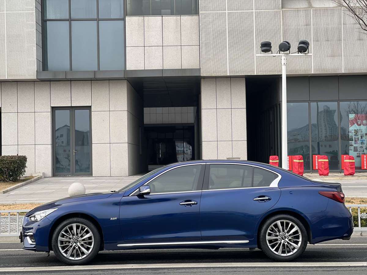 英菲尼迪 Q50L  2022款 2.0T 逸享版圖片