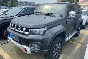 BJ40 北京 2.0T 自動四驅(qū)城市獵人版?zhèn)b客型