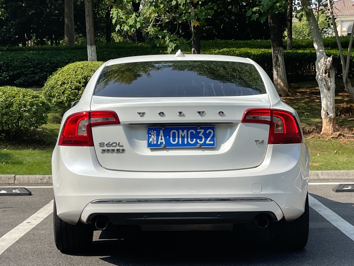 沃爾沃 S60  2016款 L 2.0T T4 智遠(yuǎn)版圖片