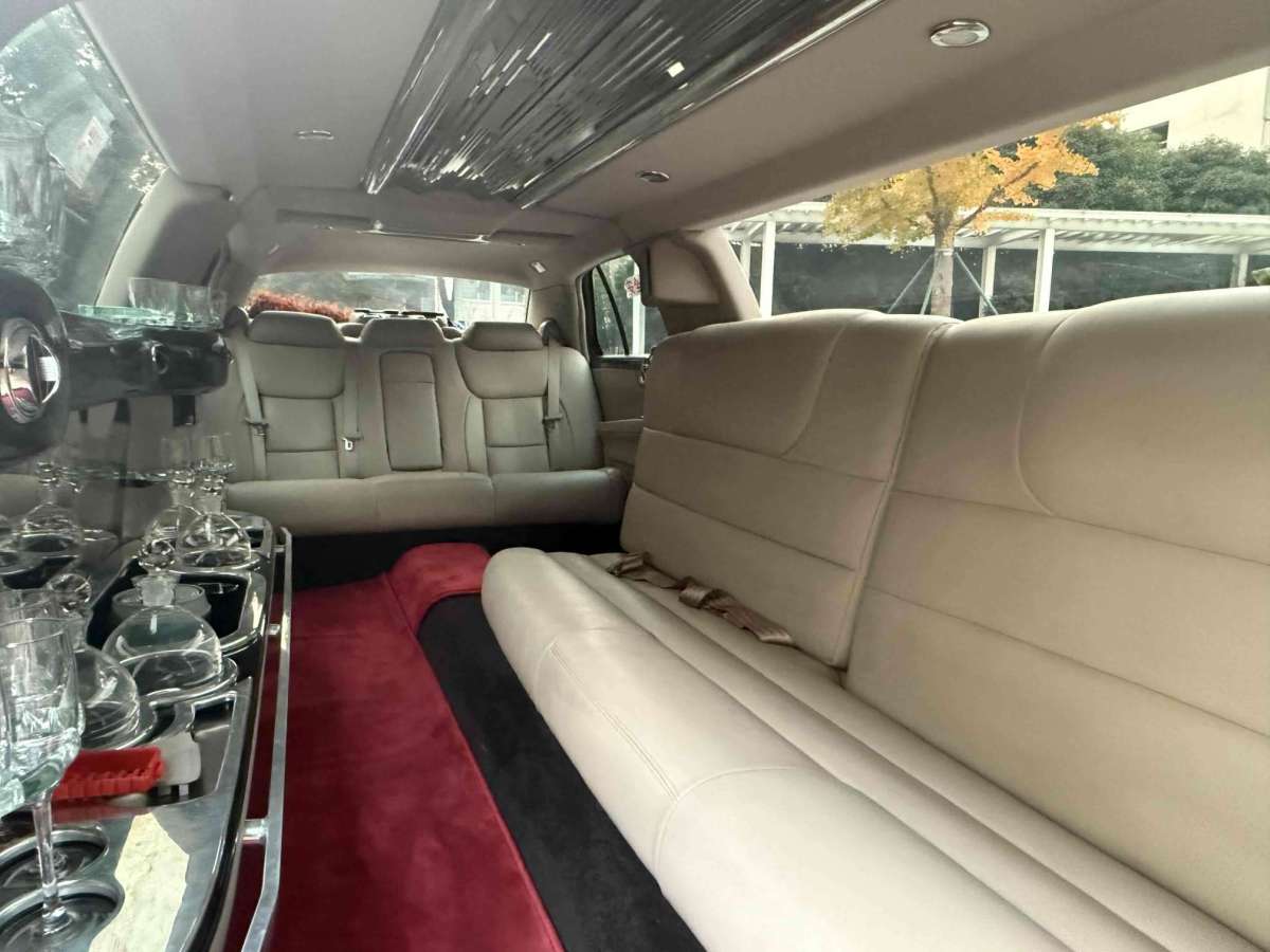 凱迪拉克 凱雷德ESCALADE  2013款 6.2L ESV鉑金版加長型圖片