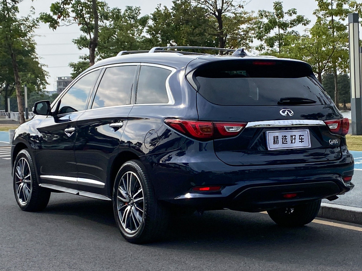 英菲尼迪 QX60  2018款 2.5T Hybrid 兩驅(qū)冠軍家庭版圖片