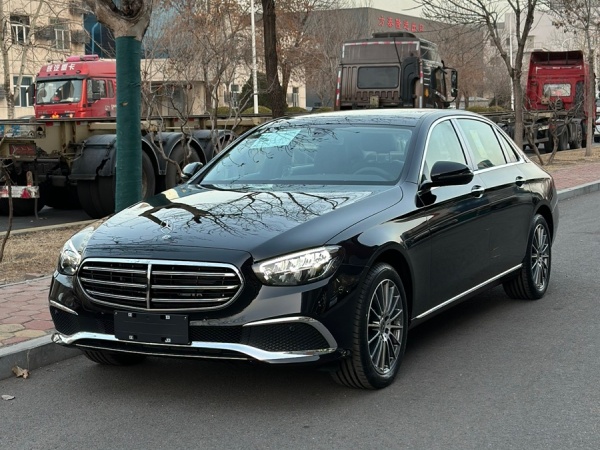 奔馳 奔馳e級 2023款 e 260 l 運動型 4matic