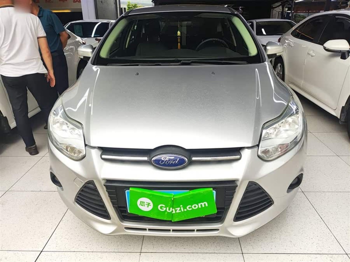 福特 ?？怂? 2012款 兩廂 1.6L 自動(dòng)舒適型圖片