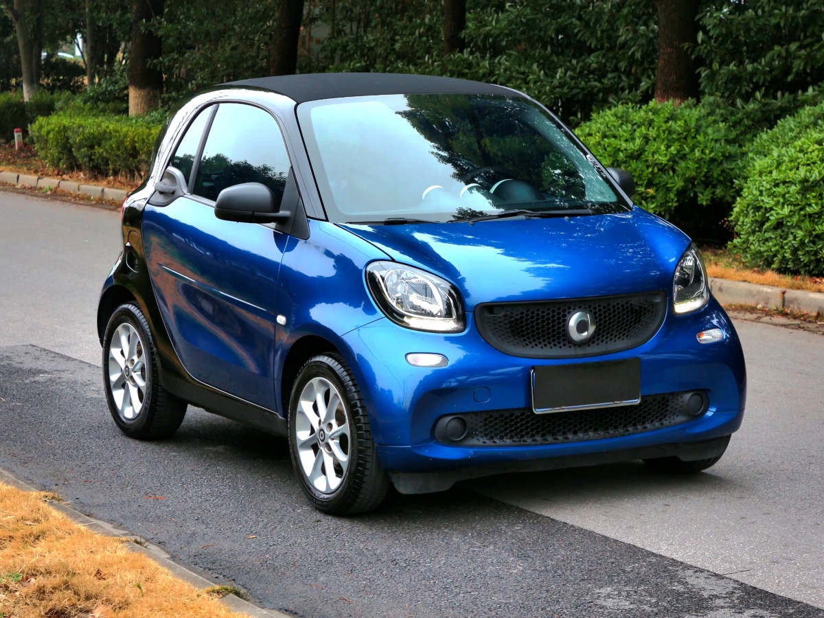 smart fortwo  2018款 1.0L 52千瓦硬頂靈動版圖片