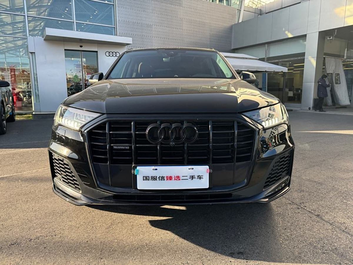 奧迪 奧迪Q7  2024款 55 TFSI quattro S line運(yùn)動(dòng)型圖片