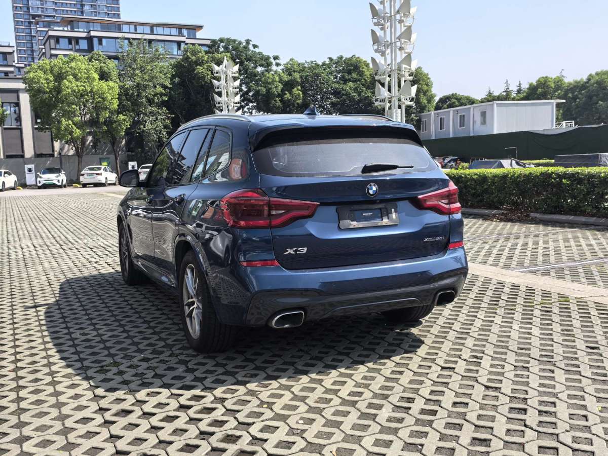 寶馬 寶馬X3  2018款 xDrive30i 領(lǐng)先型 M運(yùn)動(dòng)套裝 國(guó)V圖片