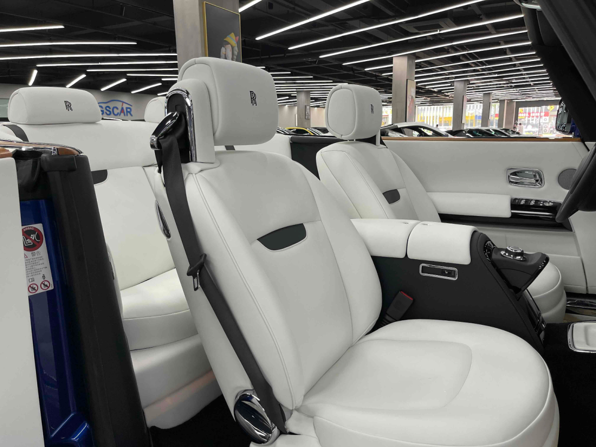 2012年9月劳斯莱斯 幻影  2013款 6.7L 软顶敞篷车
