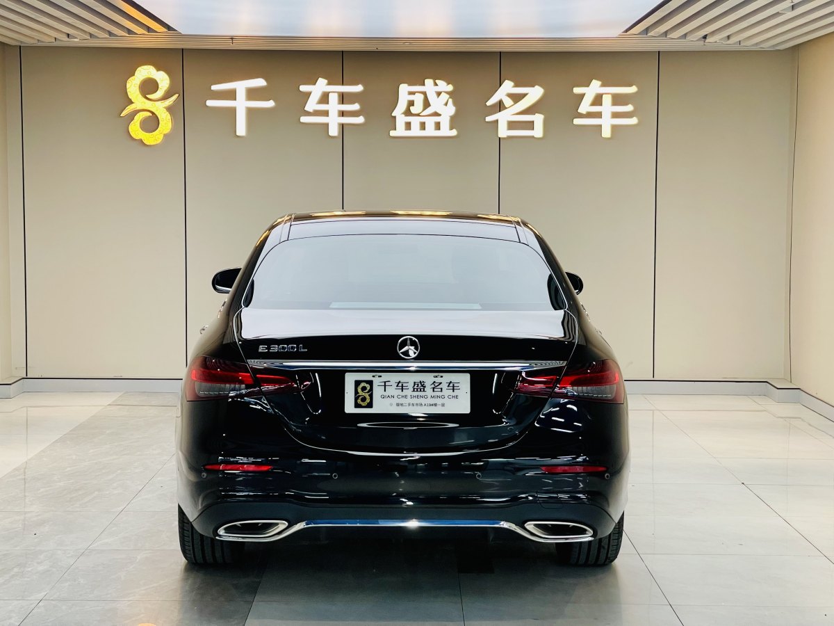 2023年8月奔馳 奔馳E級  2023款 改款 E 300 L 運動時尚型