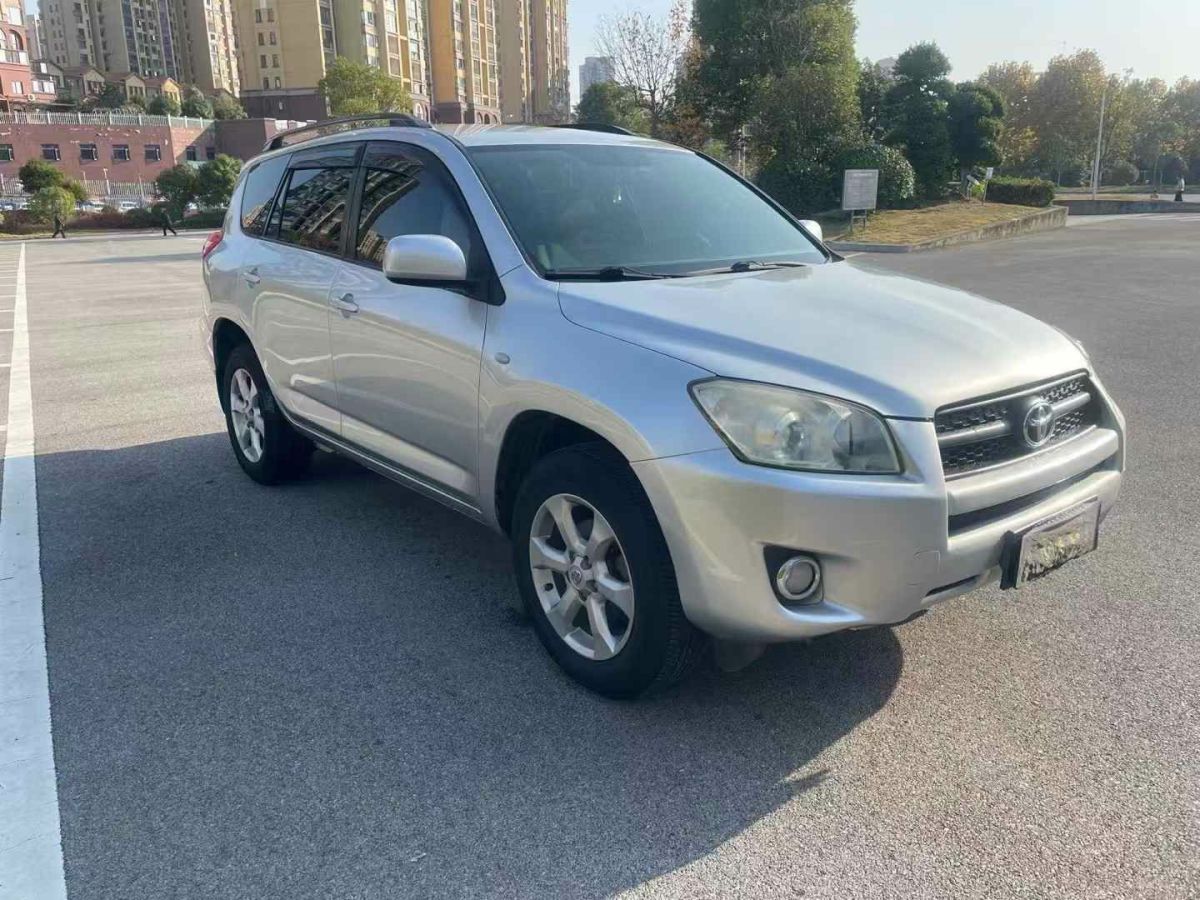 豐田 RAV4  2011款 2.0 豪華版圖片