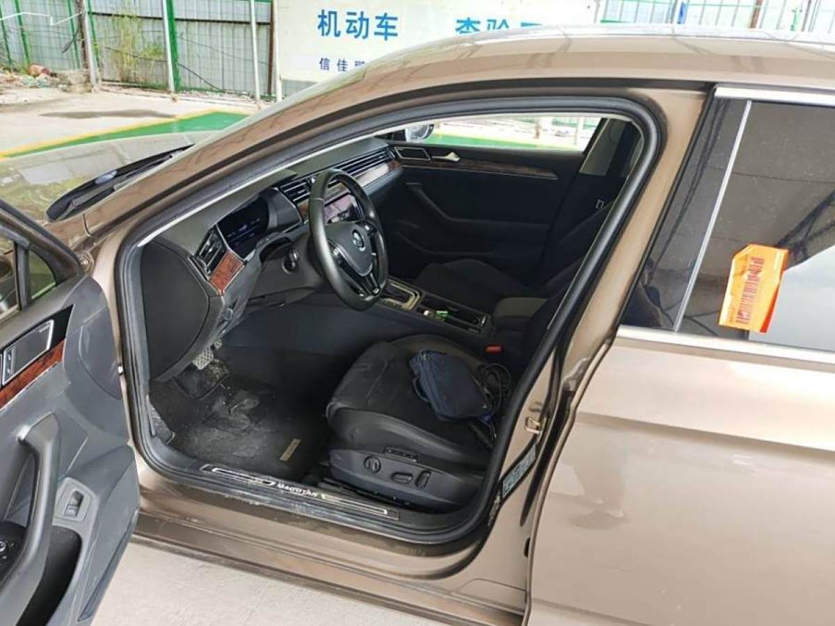 大眾 邁騰  2019款  380TSI DSG 尊貴型 國(guó)VI圖片