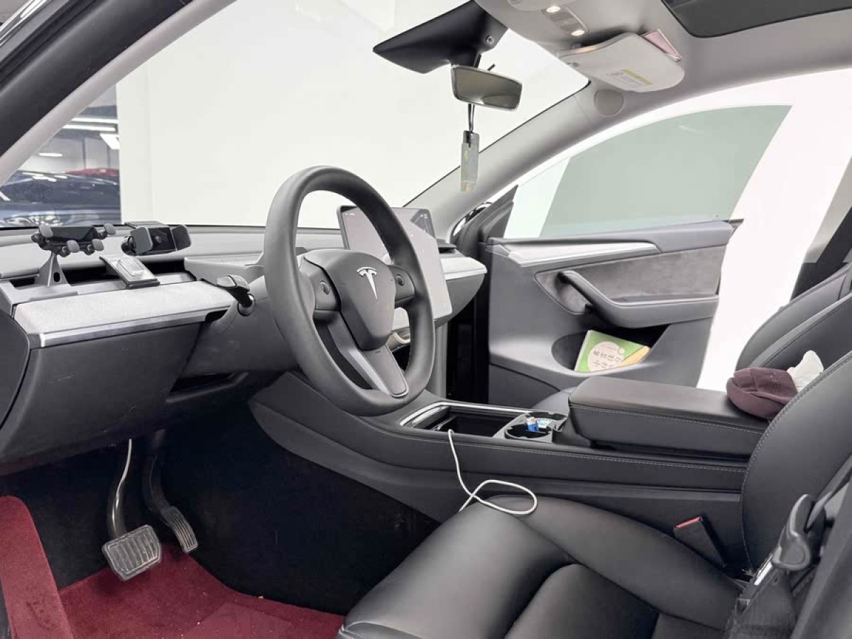 特斯拉 Model Y  2022款 改款 后輪驅(qū)動版圖片
