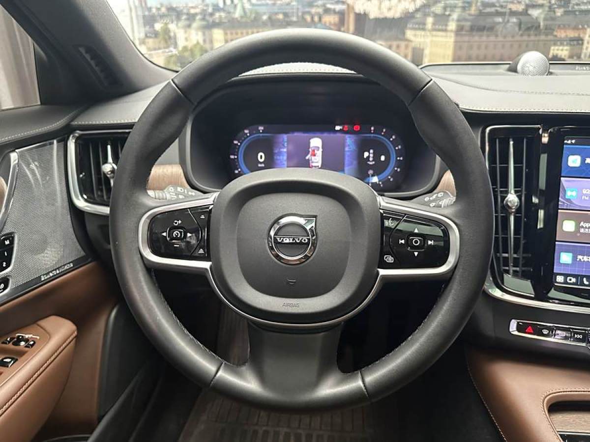 沃尔沃 V90  2023款 Cross Country B5 AWD 智尊版图片