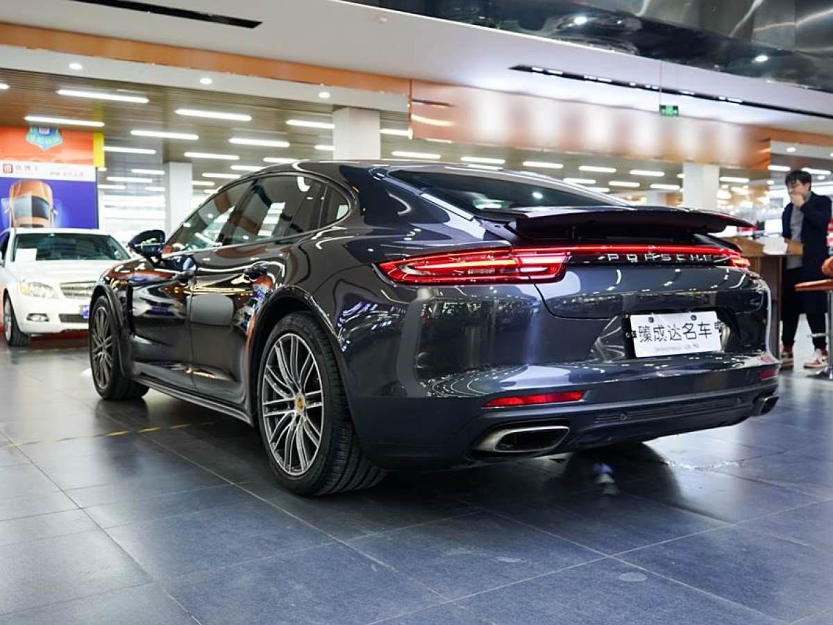 保時(shí)捷 Panamera  2019款 Panamera 行政加長(zhǎng)版 2.9T圖片