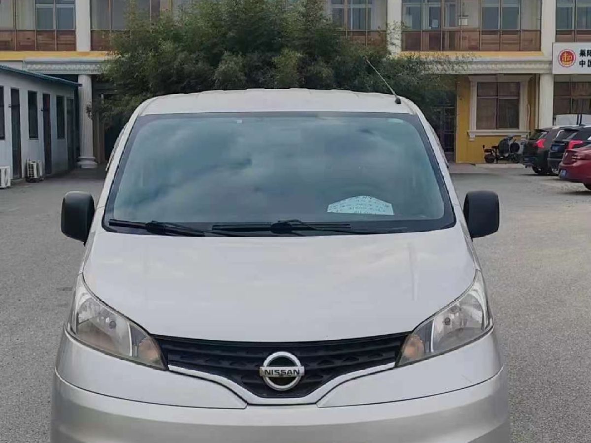 日產(chǎn) NV200  2012款 1.6L 232座 尊貴型圖片