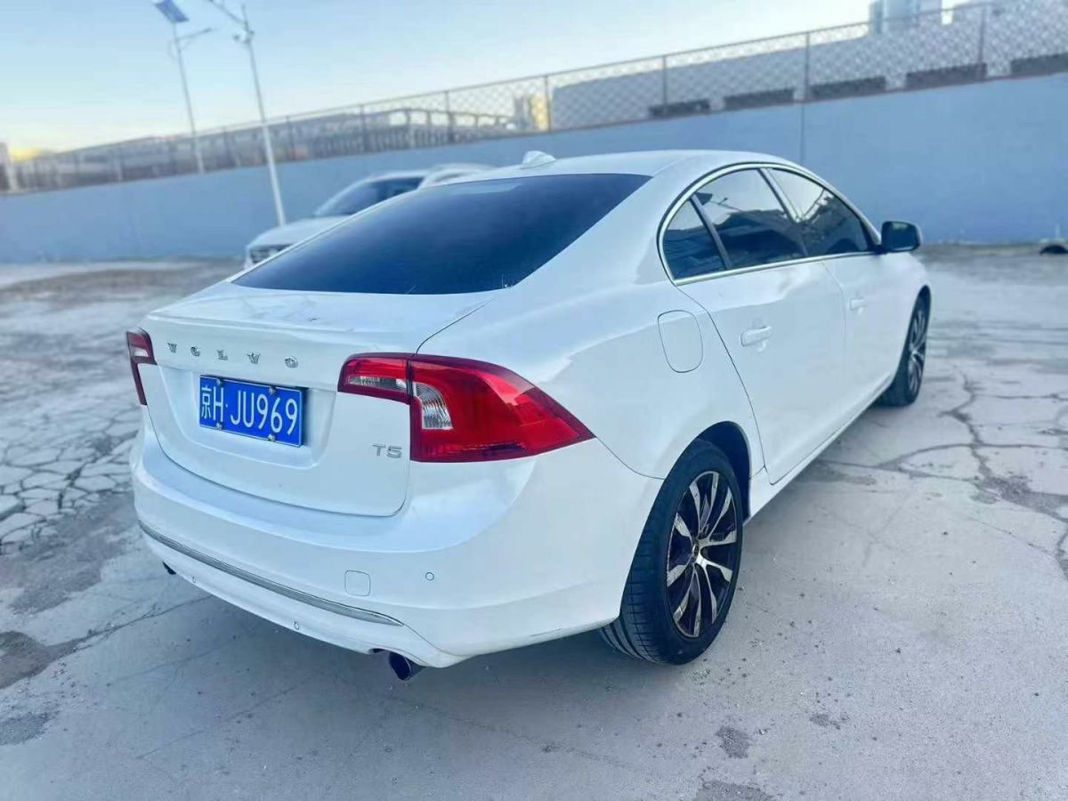 沃爾沃 S60  2019款 S60L 1.5T 智進(jìn)版圖片