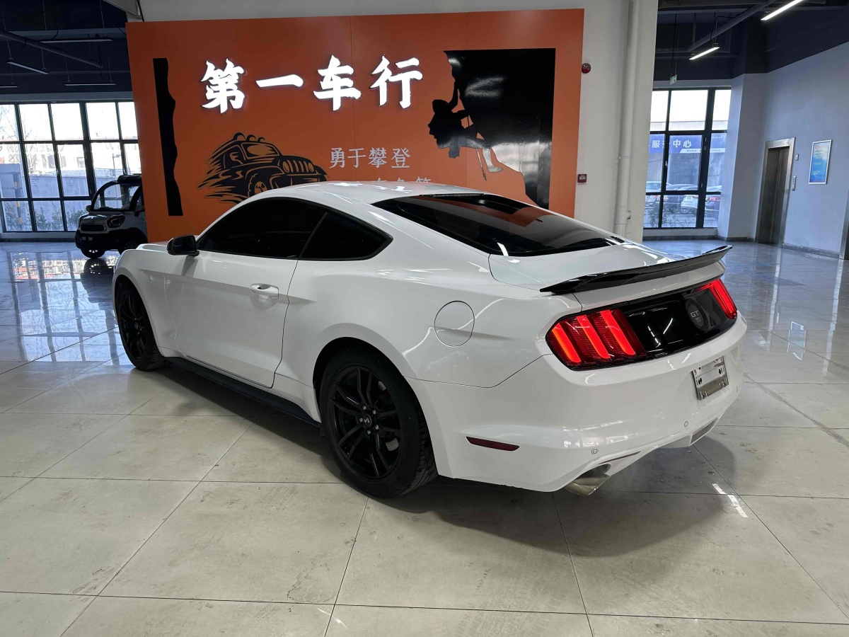 福特 Mustang  2017款 2.3T 運(yùn)動(dòng)版圖片