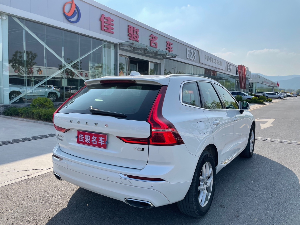 沃爾沃 XC60  2021款 T5 四驅(qū)智逸豪華版圖片