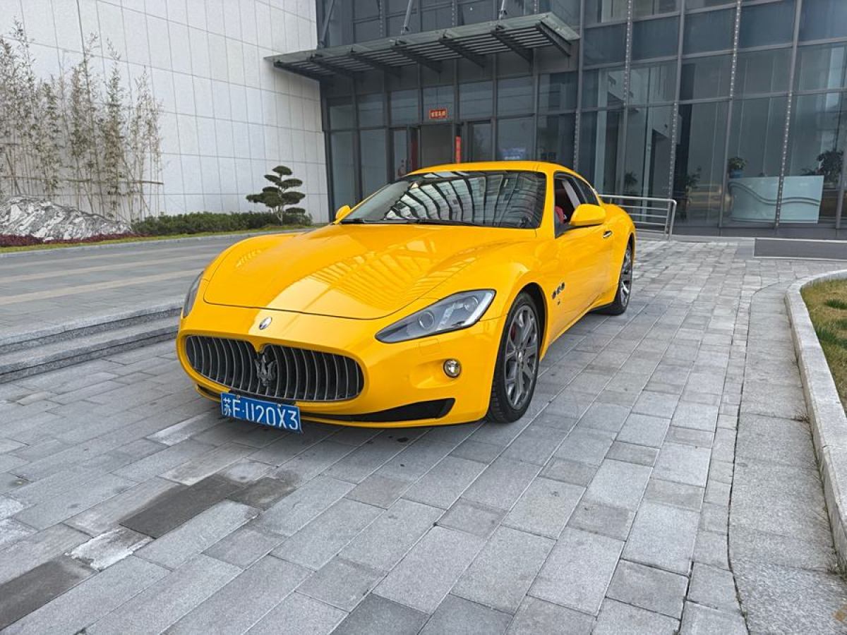 瑪莎拉蒂 GranTurismo  2007款 4.2L 標(biāo)準(zhǔn)版圖片