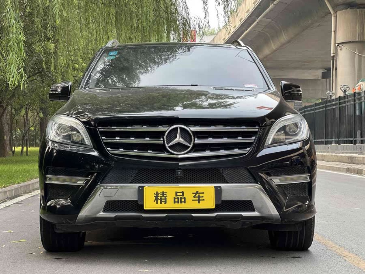 奔馳 奔馳M級  2014款 ML 400 4MATIC豪華型圖片