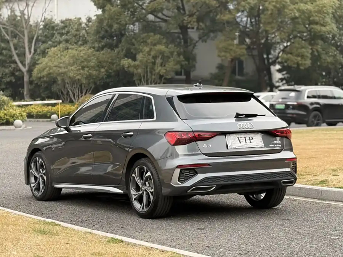 奧迪 奧迪A3  2021款 Sportback 35 TFSI 豪華運(yùn)動(dòng)型圖片