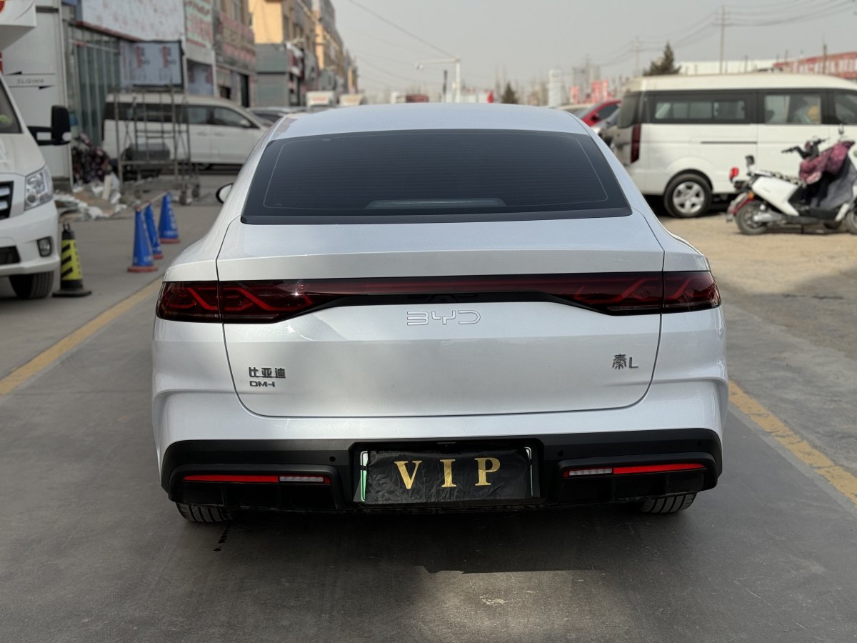 比亞迪 秦L  2024款 DM-i 80KM領(lǐng)先型圖片