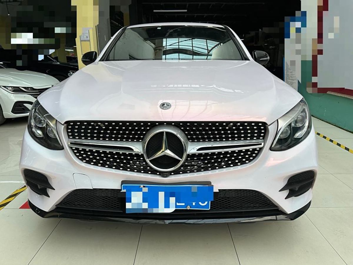 奔馳 奔馳GLC  2022款 改款 GLC 260 4MATIC 轎跑SUV圖片