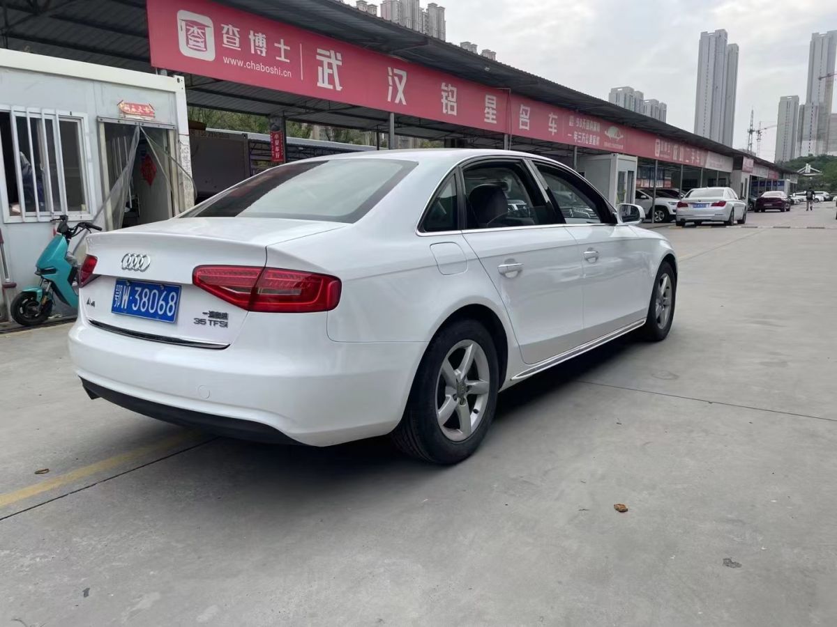 奧迪 奧迪A4L  2016款 35 TFSI 自動(dòng)舒適型圖片