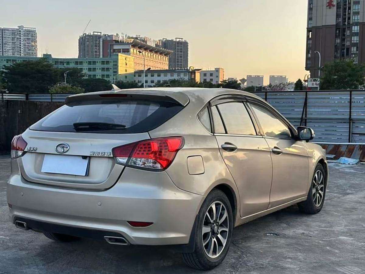 東南 V6菱仕  2013款 1.5L CVT精英版圖片