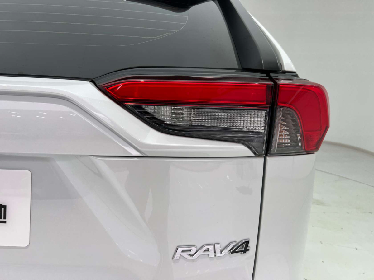 豐田 RAV4 2023款 2.0L CVT兩驅(qū)都市版圖片