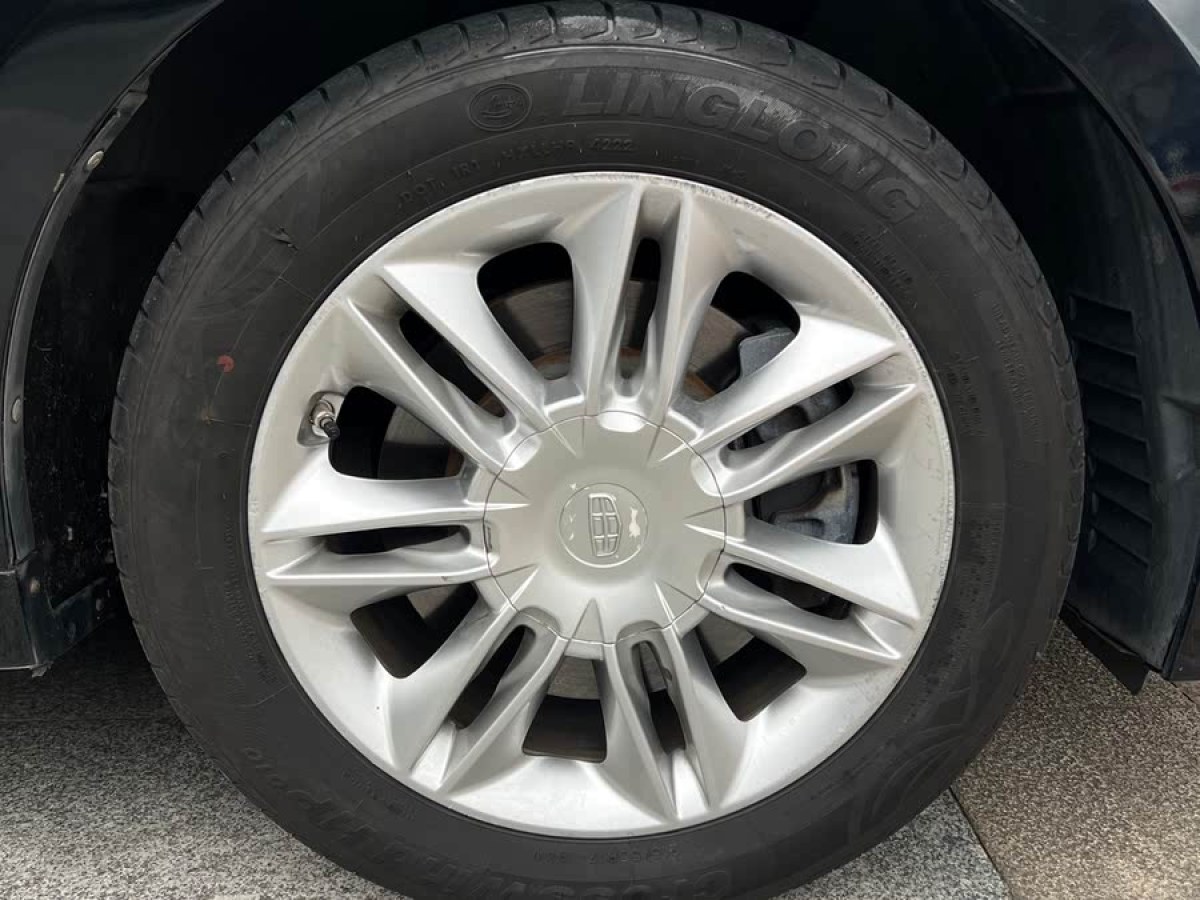 吉利 博瑞  2015款 2.4L 舒適型圖片