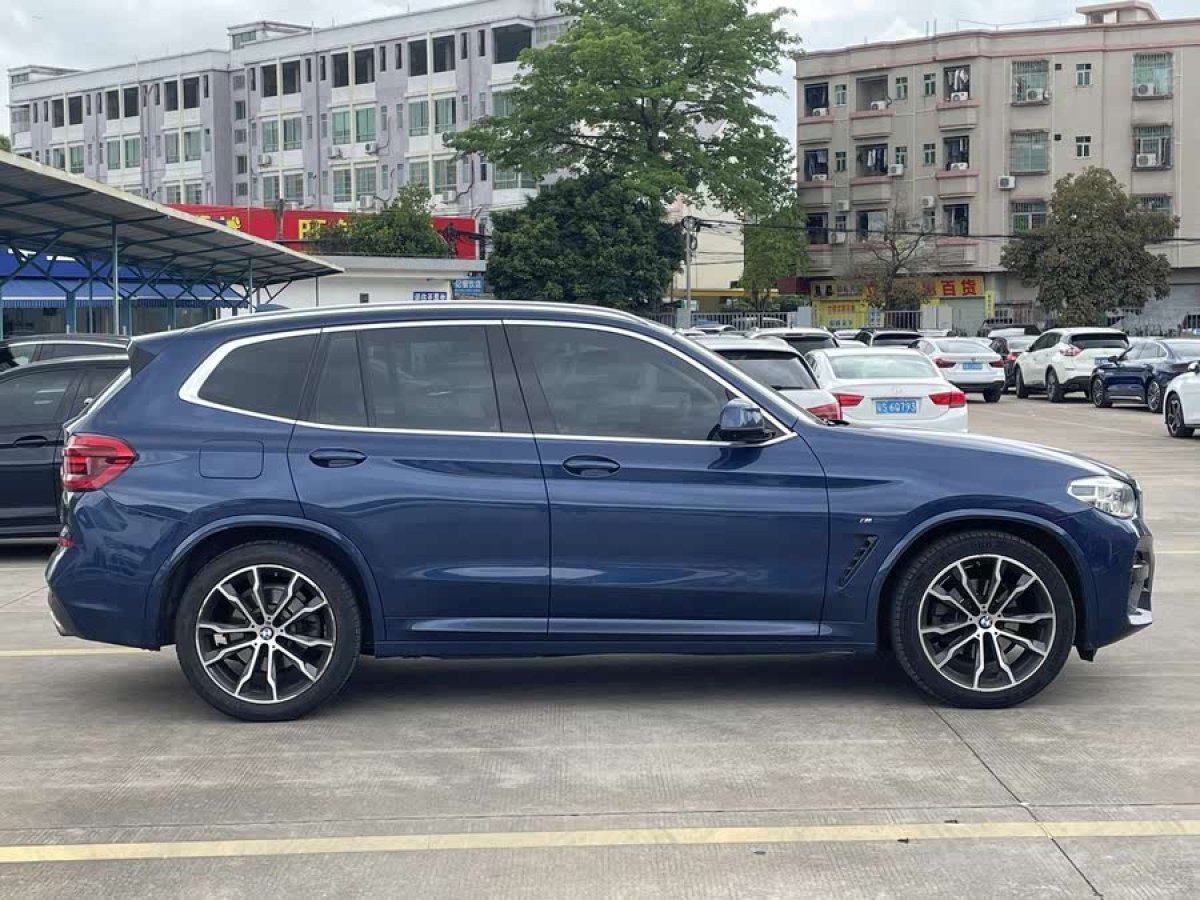 寶馬 寶馬X3  2020款 xDrive30i 領(lǐng)先型 M運動套裝圖片