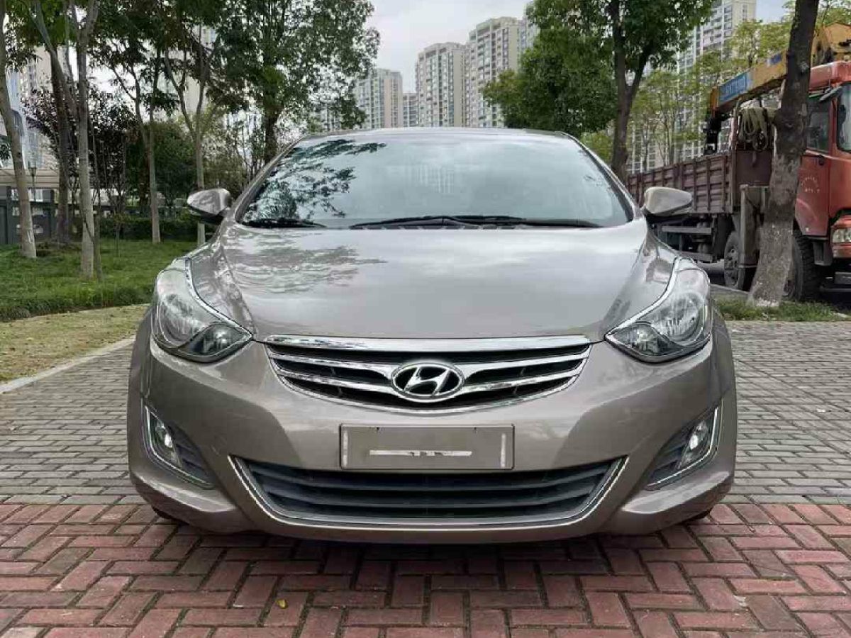 2013年1月現(xiàn)代 朗動  2013款 1.6L 自動領先型