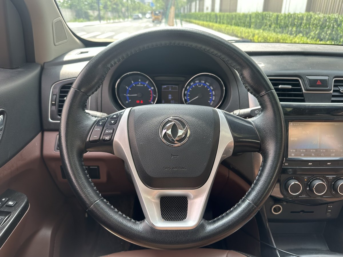東風(fēng)風(fēng)行 風(fēng)行SX6  2016款 1.6L 手動尊享型圖片