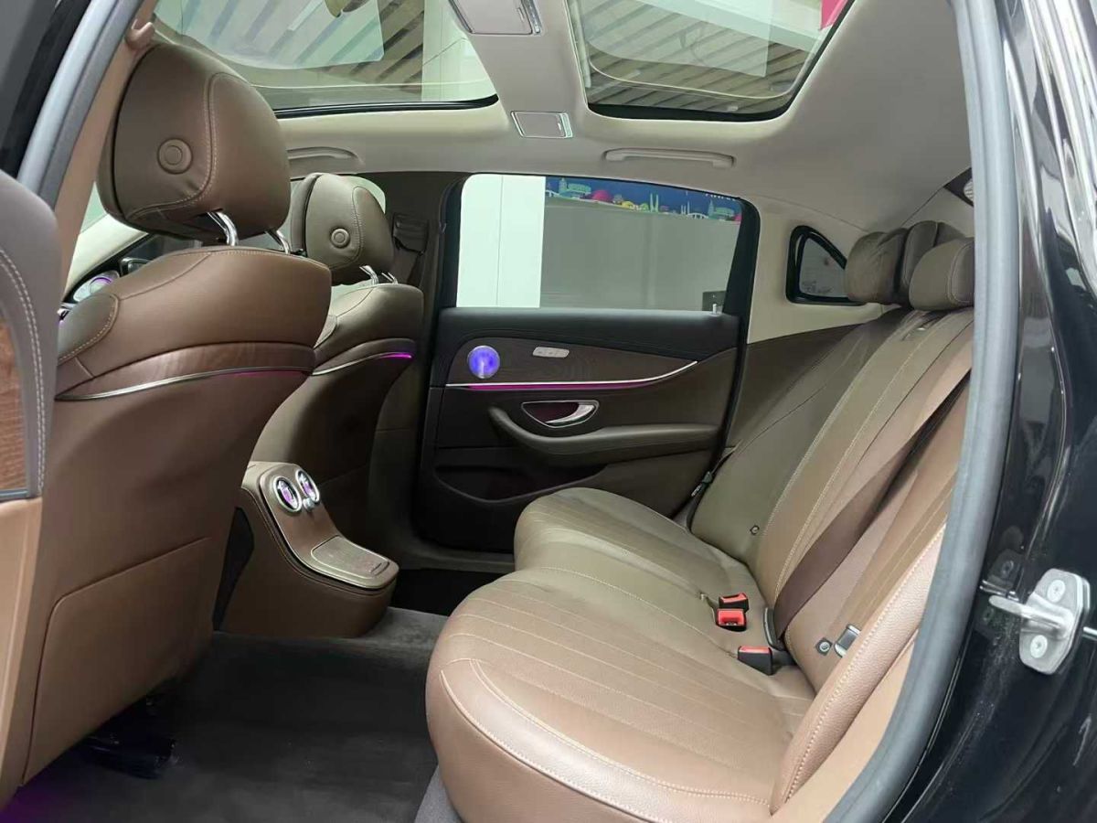 奔馳 奔馳E級  2022款 E 300 L 豪華型圖片