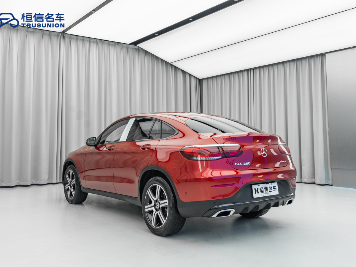 奔馳 奔馳GLC  2022款 改款 GLC 260 4MATIC 轎跑SUV圖片