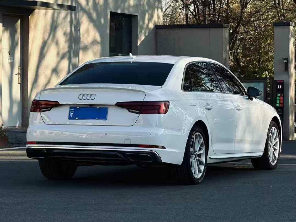 2019年1月奧迪 奧迪A4  2019款 45 TFSI allroad quattro 時(shí)尚型