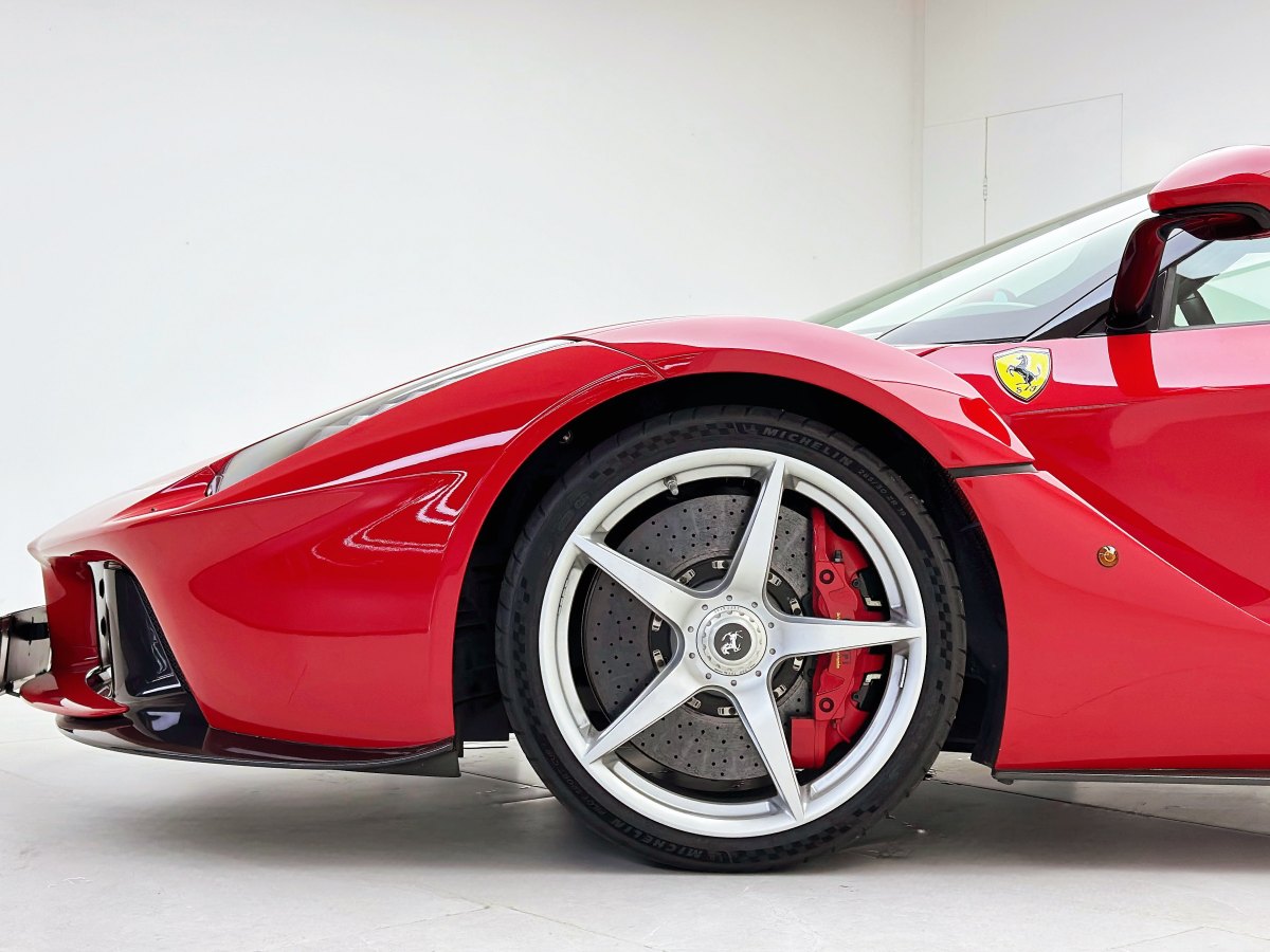 2015年9月法拉利 LaFerrari  2014款 6.3L 標(biāo)準(zhǔn)版