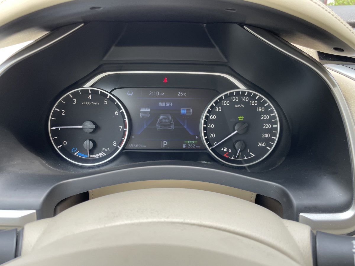日产 楼兰  2015款 2.5 S/C HEV XE 两驱混动尊享版图片