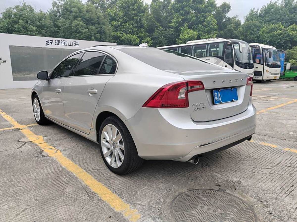 沃爾沃 S60  2015款 L 2.0T 智遠(yuǎn)版圖片