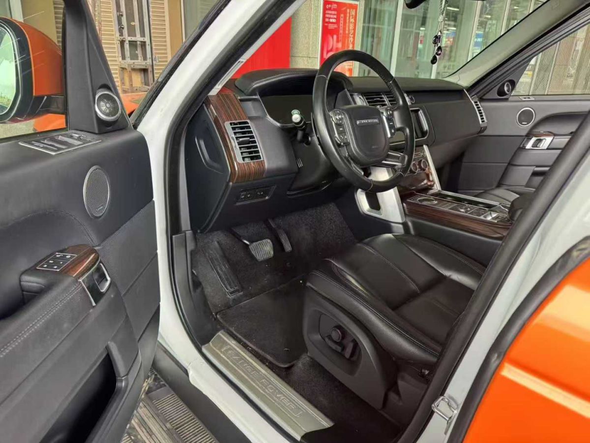 路虎 攬勝  2017款 極光Convertible 2.0T HSE Dynamic 美規(guī)版圖片