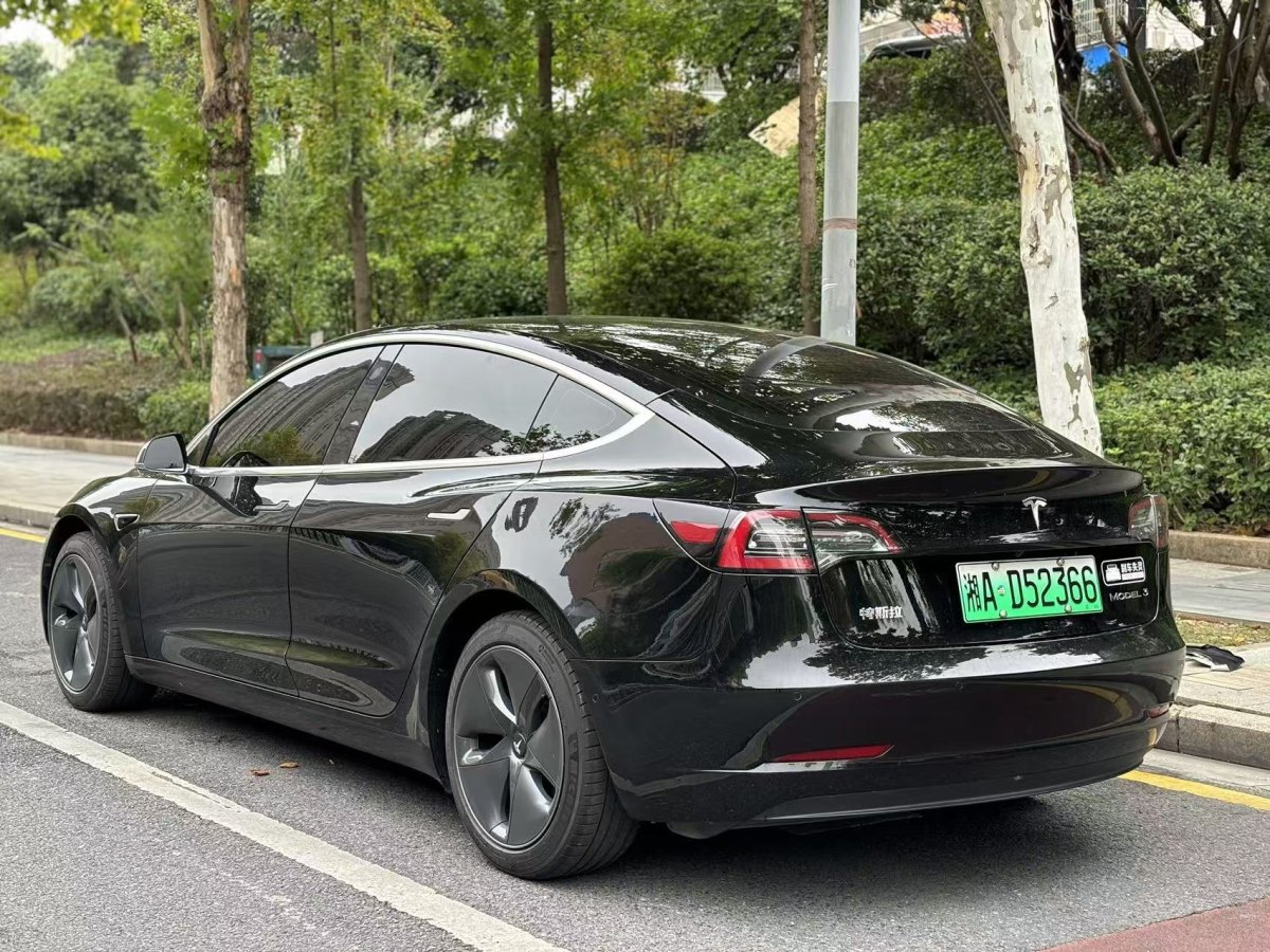 2020年11月特斯拉 Model 3  2019款 標(biāo)準(zhǔn)續(xù)航后驅(qū)升級版